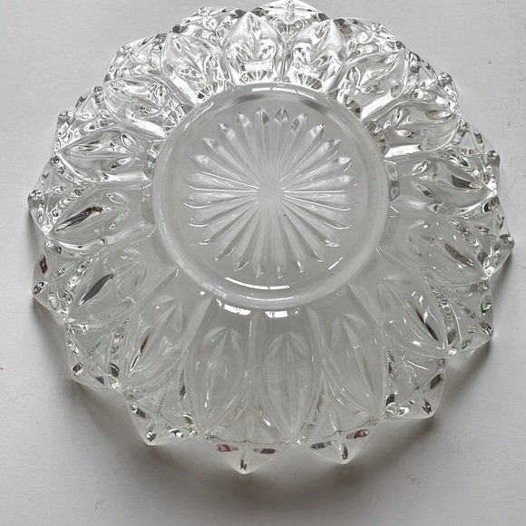 VTG “Petal” Fruit Bowl - Picture 4 of 4
